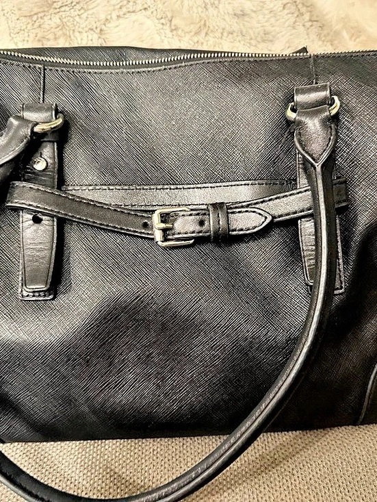 Tumi Handbags - Black leather tumi
